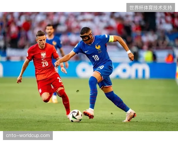 德尚围绕姆巴佩构建高压逼抢战术体系，法国队凭借高效的攻防转换能力在预选赛中展现统治力